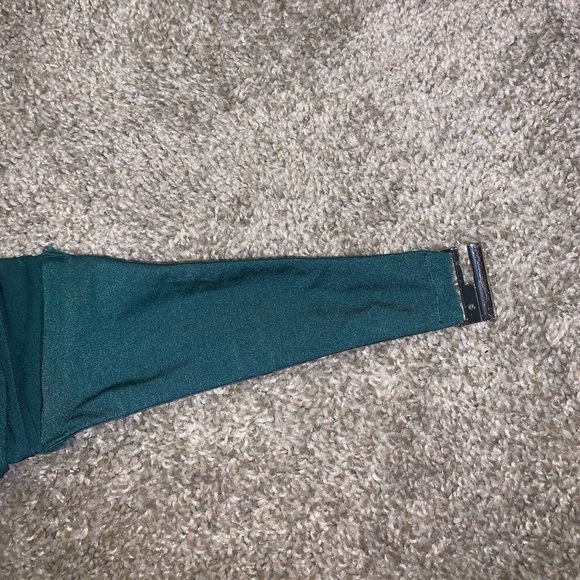 H&M Teal Bikini Top size 36B - Picture 7 of 10